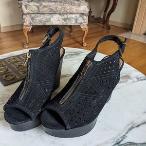 Platform sling heels